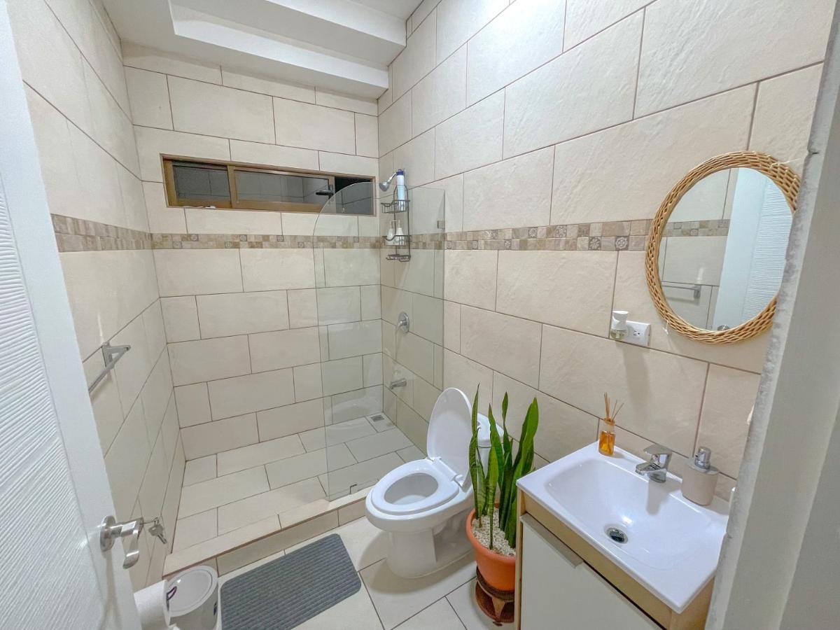 Zeus Guesthouse -Free Sjo Airport Shuttle La Garita Kültér fotó